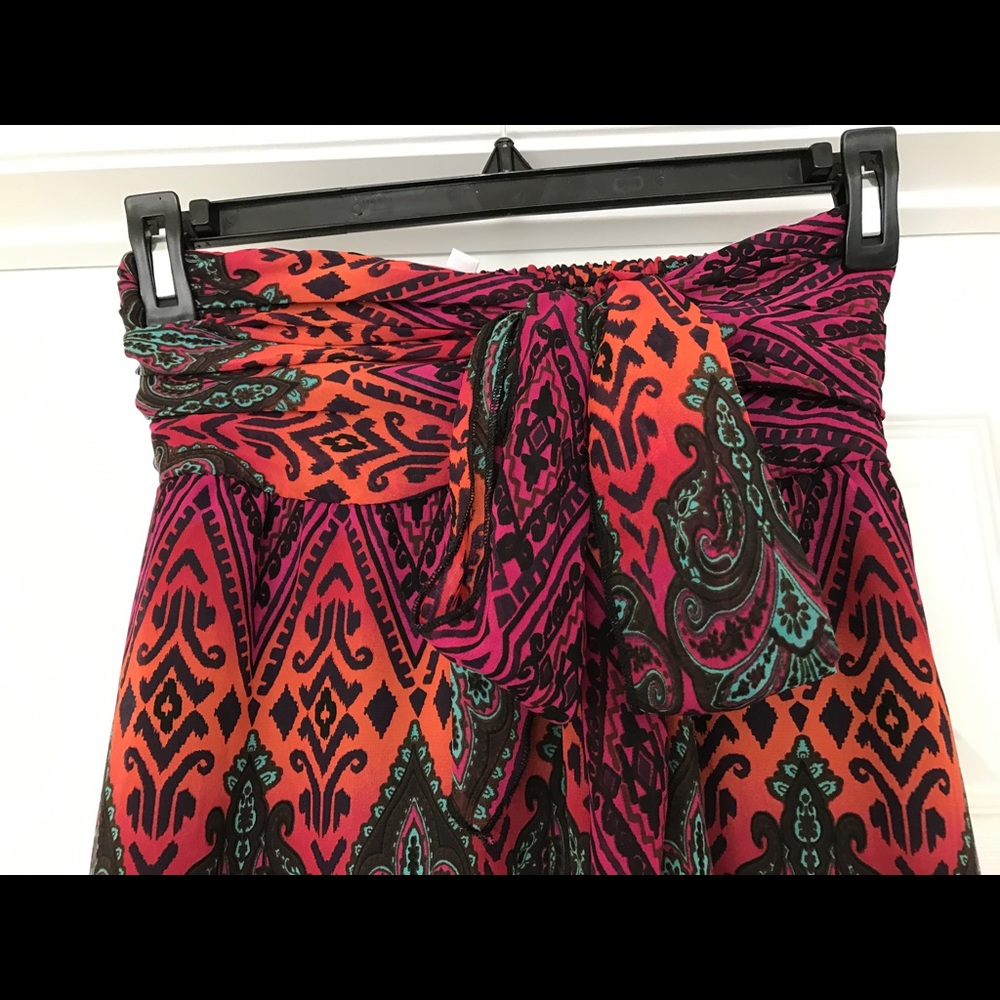 Maxi - Picture 2 of 2